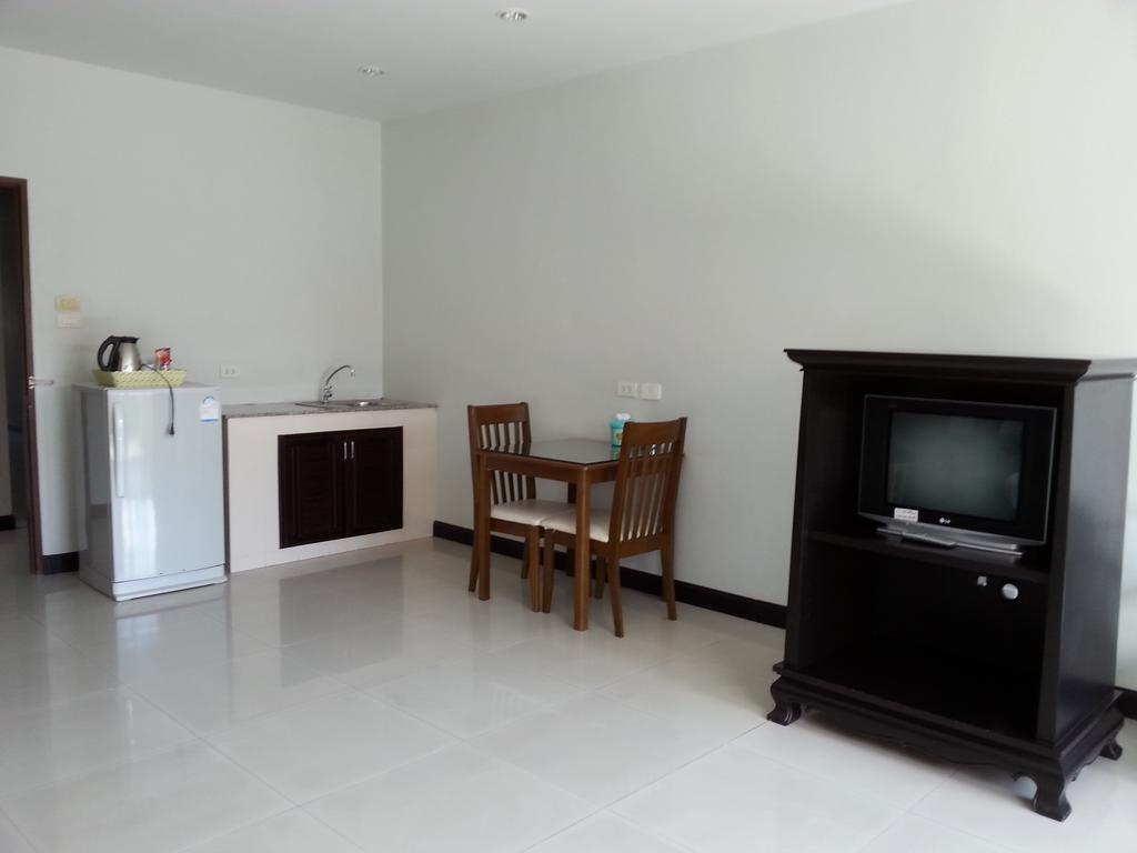 C.A.P Mansion Apartment Phuket Екстериор снимка