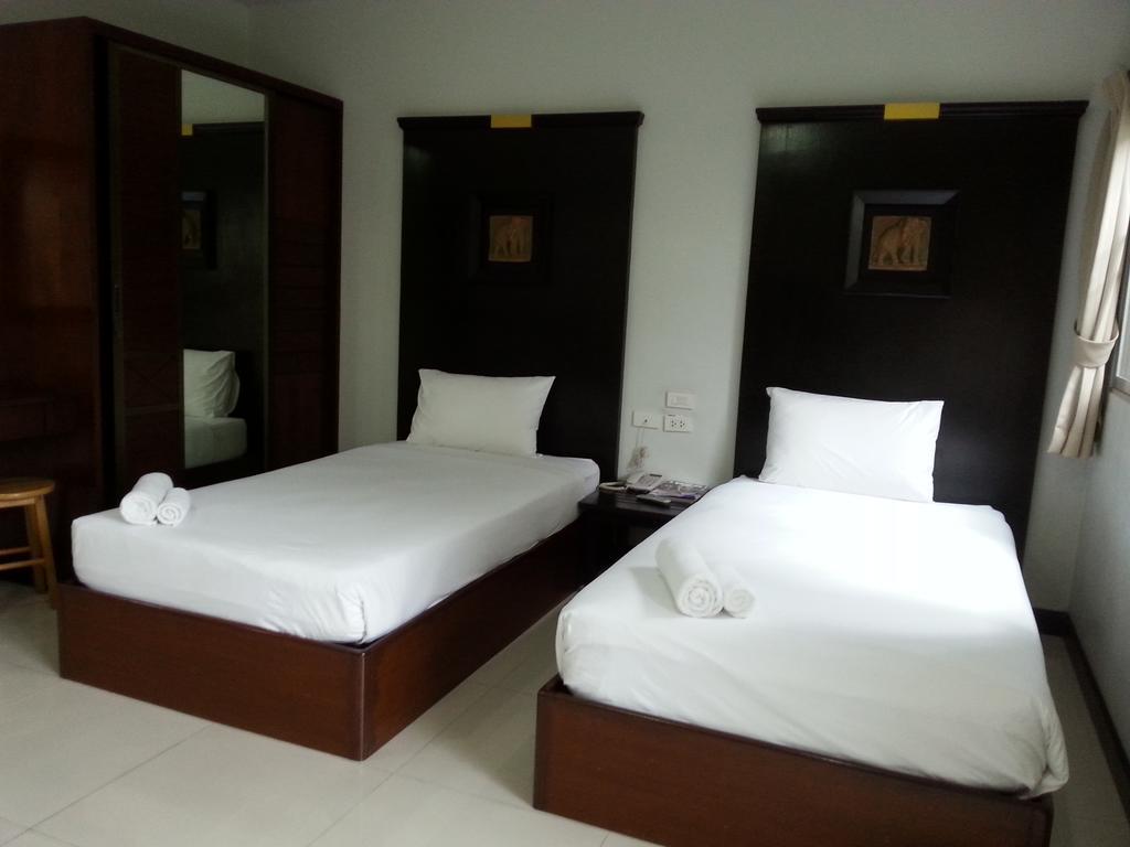 C.A.P Mansion Apartment Phuket Екстериор снимка
